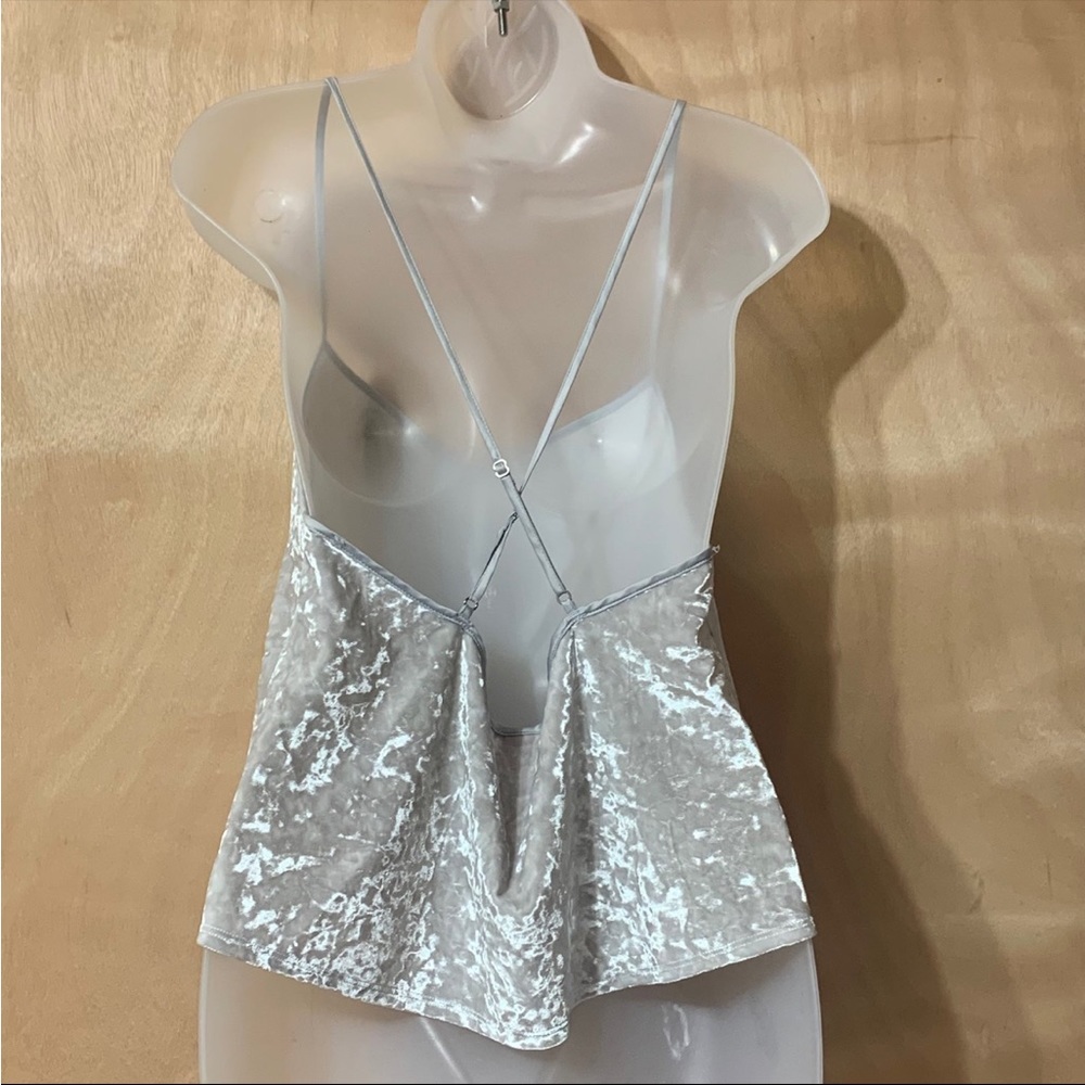 Women’s Victoria’s Secret Size Large Sleepwear Silver Razorback Top